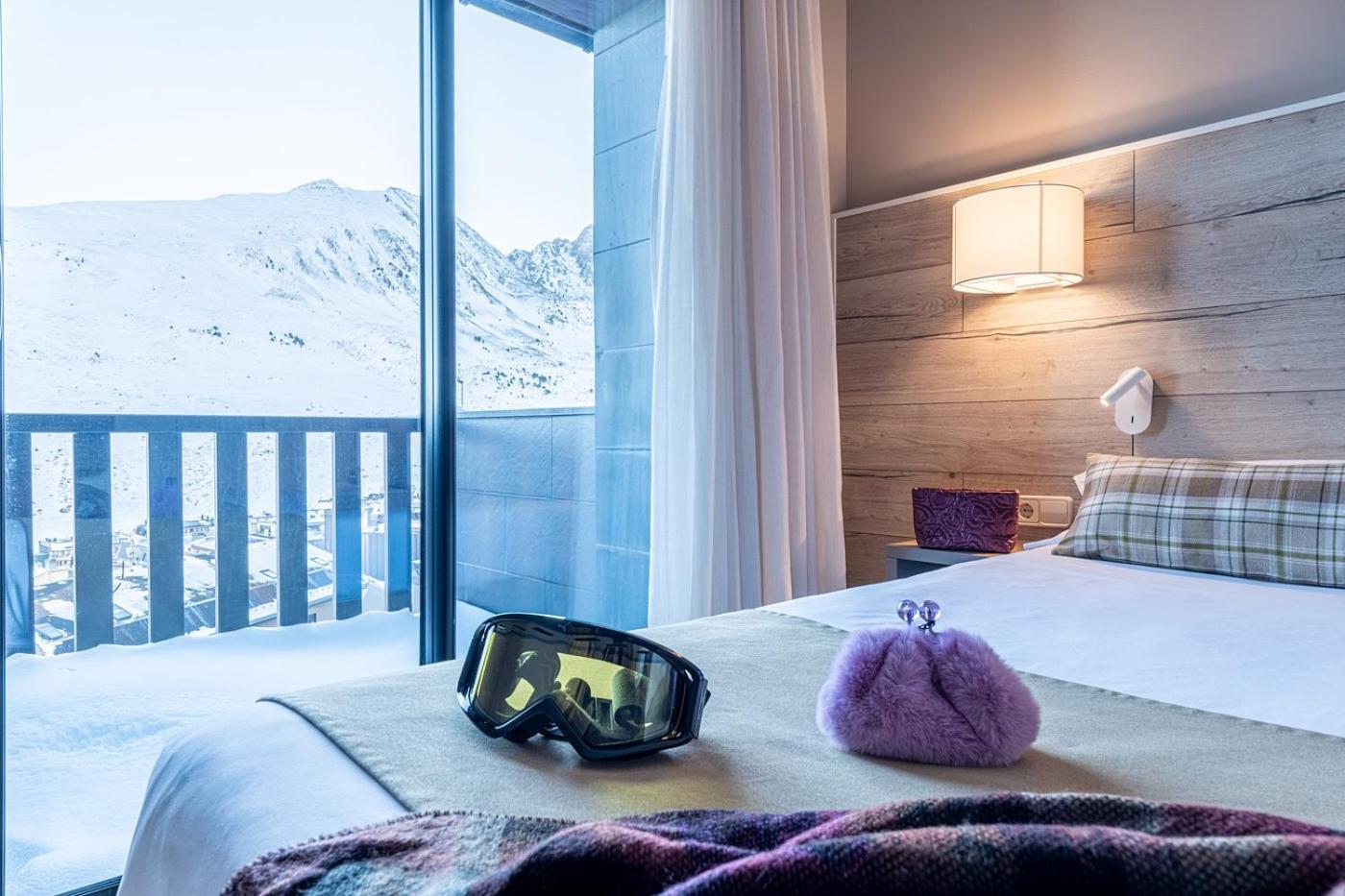 Hotel Caribou パス・デ・ラ・カサ エクステリア 写真