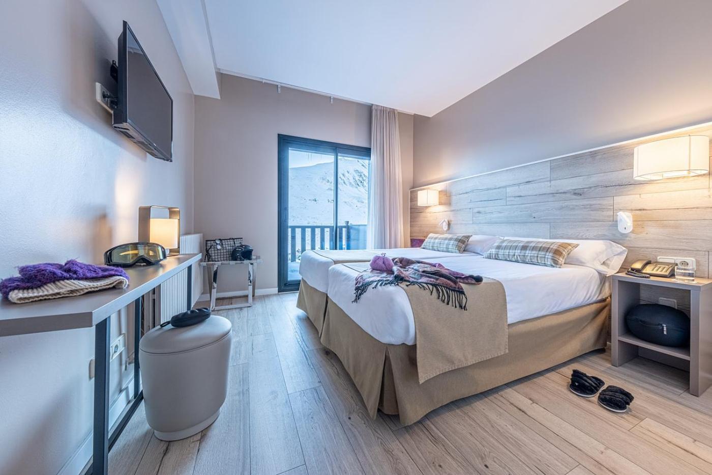 Hotel Caribou パス・デ・ラ・カサ エクステリア 写真