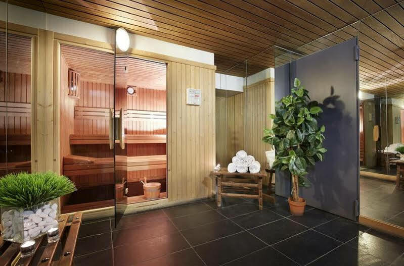 Hotel Caribou パス・デ・ラ・カサ エクステリア 写真